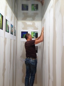 Chris wil perse in het trapgat