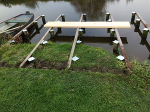 Steigerpalen bedekt met zinken kapjes :-)