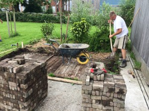 Het begin van de gierputopbouw